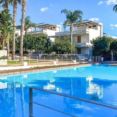 Holiday home Lovely In With Kitchen Marina di Ragusa
