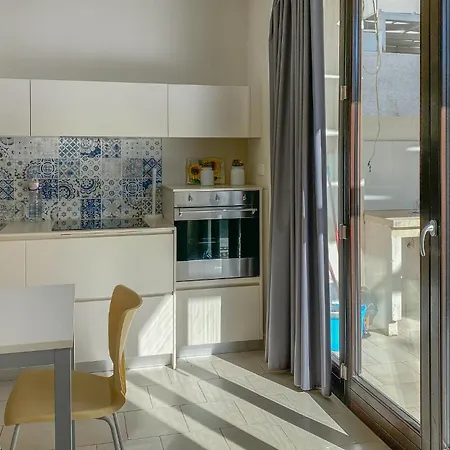 Holiday home Lovely In With Kitchen